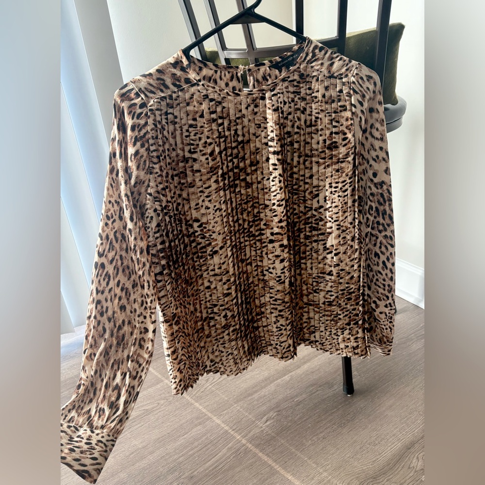 *Almost New* Cheetah Print Blouse